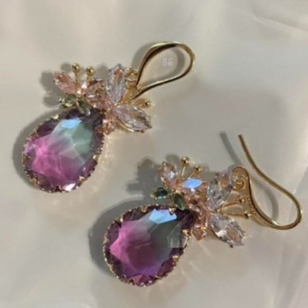 💲⬇️ 2-Tone Blue Purple Ombre Zircon Butterfly Drop Dangle Earrings NWT - Picture 8 of 13